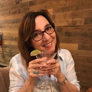 Meet your Posher, Carol